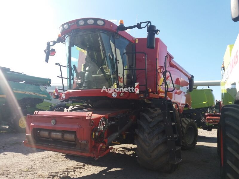 Case IH AF 8120 cosechadora de cereales