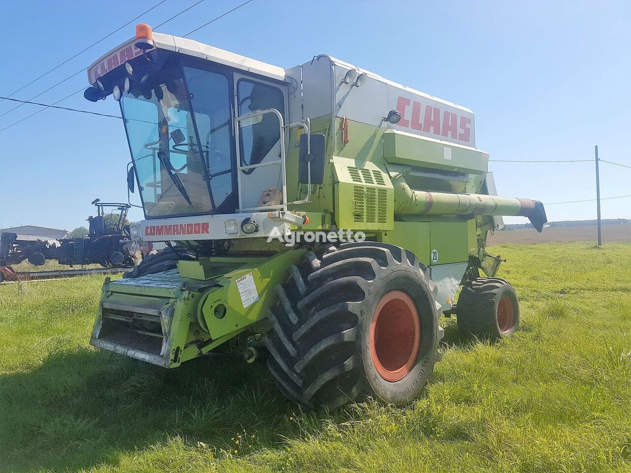 Claas COMMANDOR 228CS cosechadora de cereales para piezas