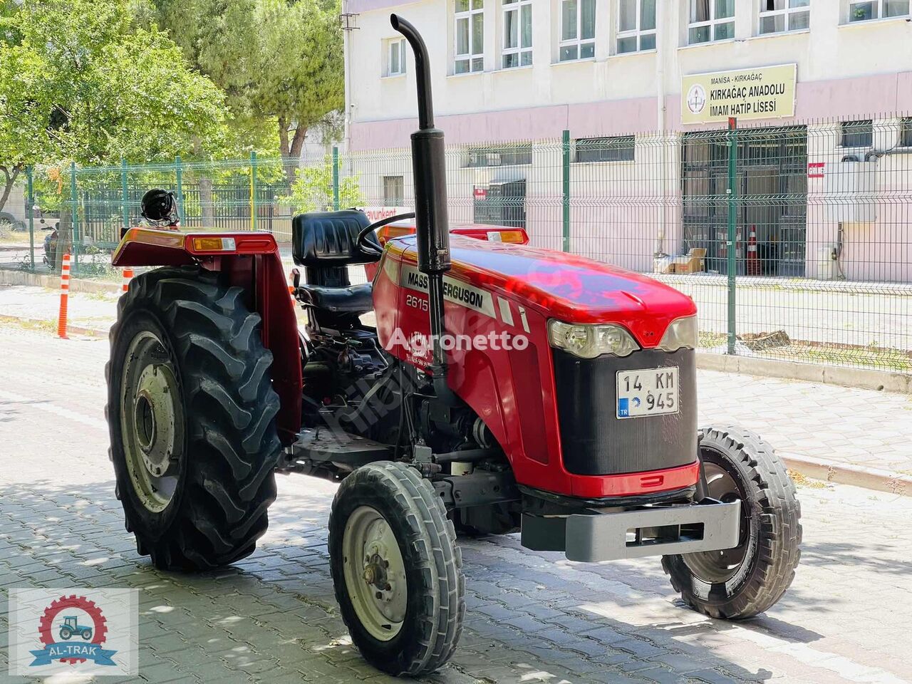 Massey Ferguson 2615 minitractor