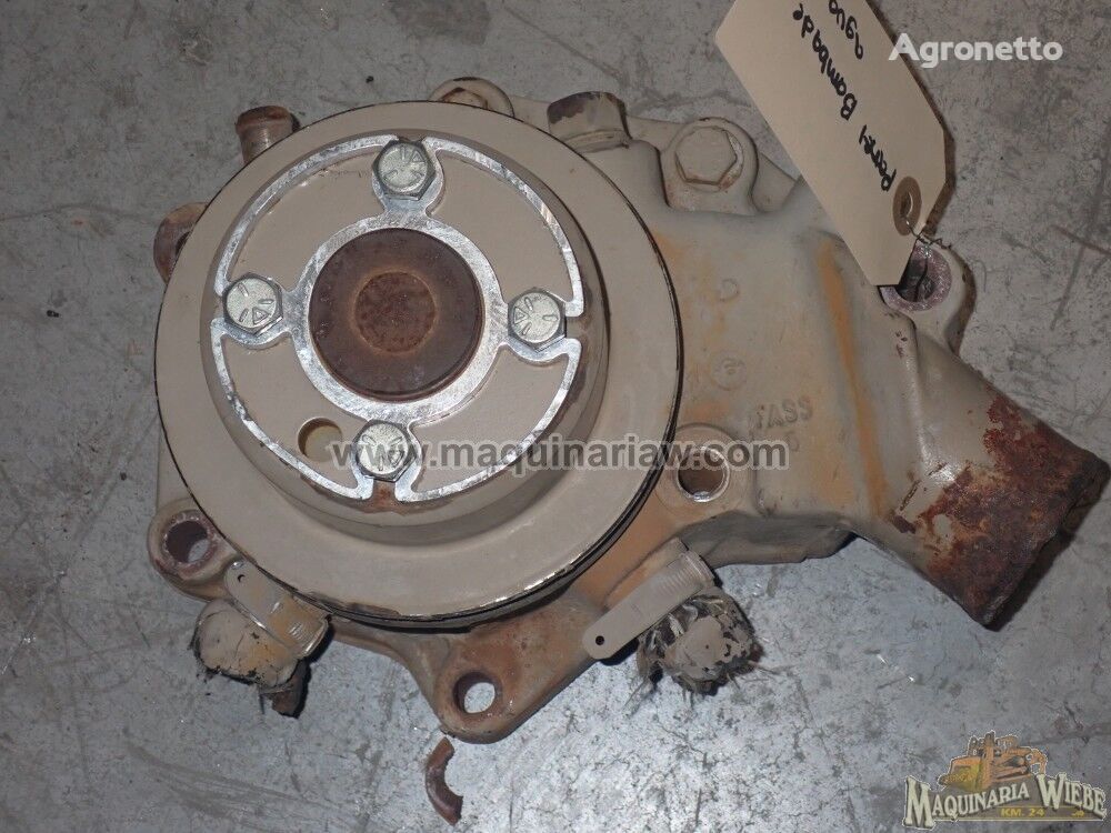 R77012 bomba de refrigeración del motor para John Deere 968H,965,965H cosechadora de cereales