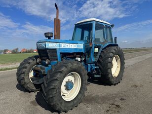 Ford 8210 tractor de ruedas