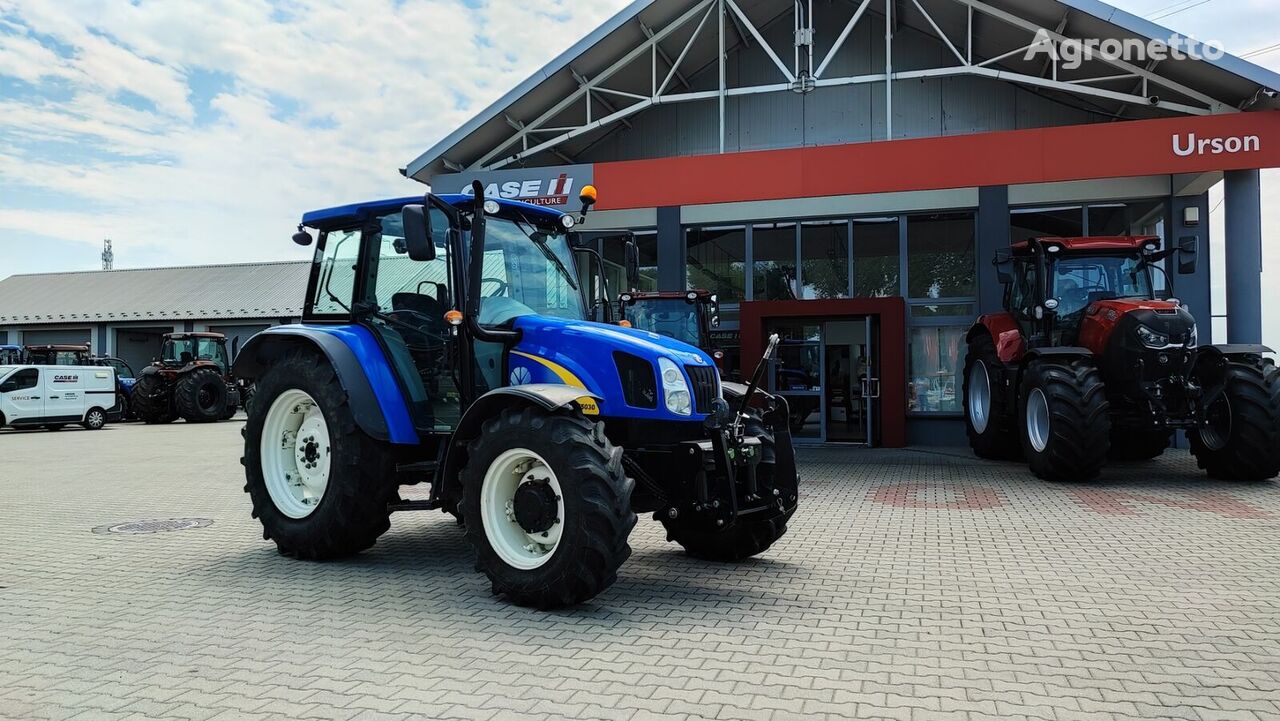 New Holland T5030 tractor de ruedas